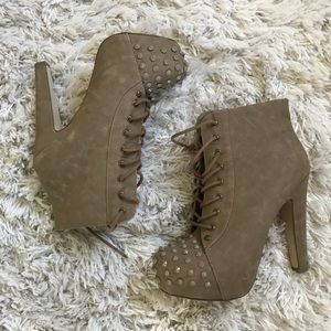 Size 7 Tan Platform Booties